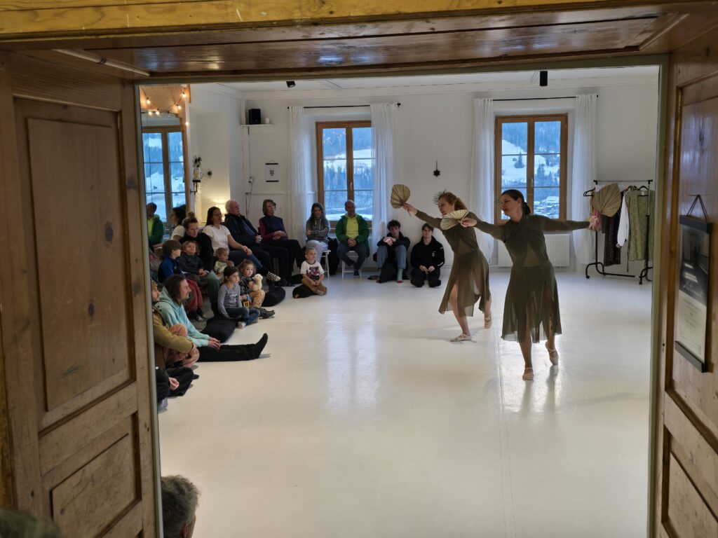 Vesta el studio da ballett dil casti Löwenberg.