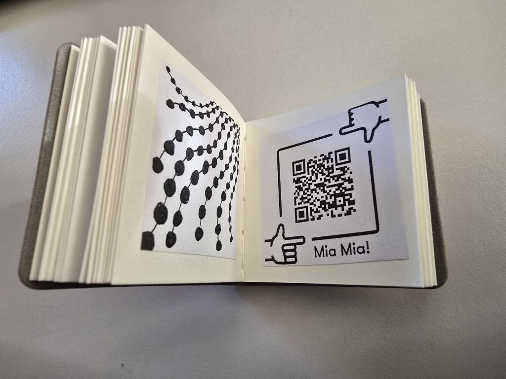 En quella historietta raquenta Maria Cavelti da siu gat Mia.