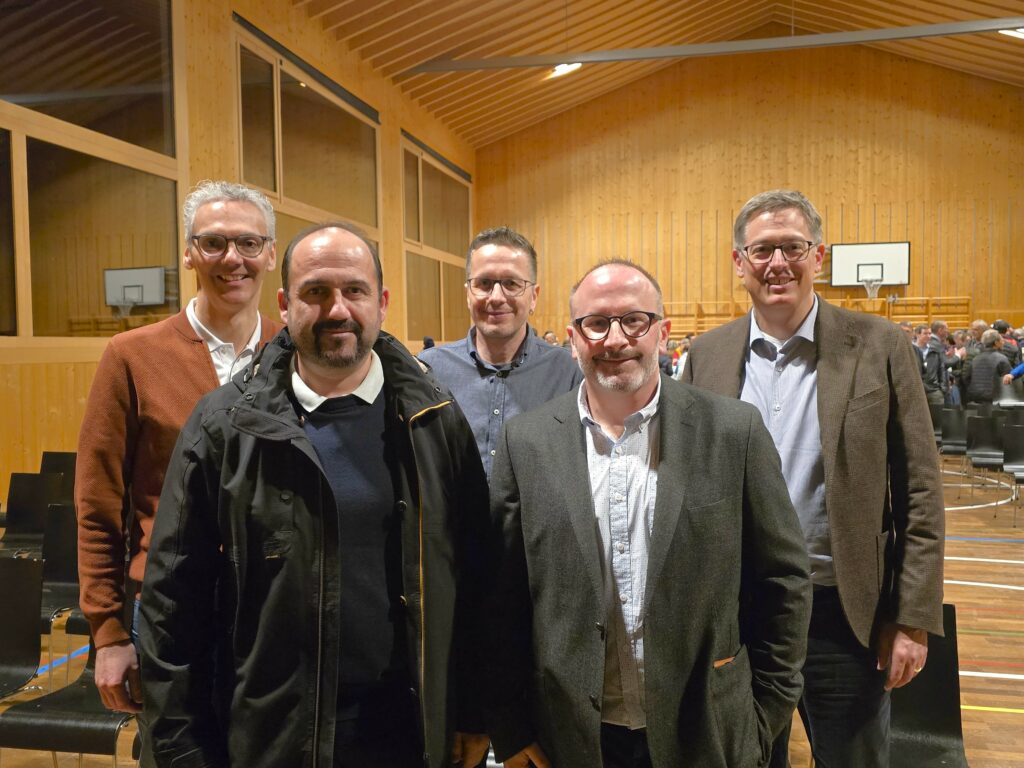 Il cussegl d'administraziun dalla Infra Mundaun SA, da sen. Ernst Sax, Daniel Solèr, Michael Cahenzli, Marco Casanova. Claudio Deplazes ha il mandat da menader da project.