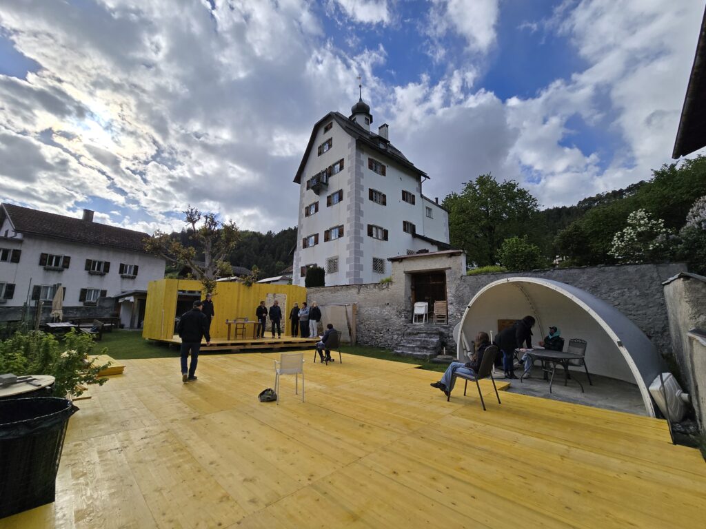 Survesta dil curtgin historic Aspermont.
